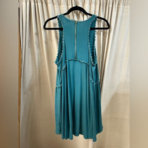 NWT POL Baby Doll Embroidered Knit Tank - Picture 3 of 3